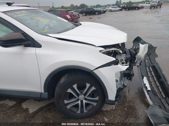 Toyota RAV4 LE 2016 2T3ZFREV2GW290780 Image 19