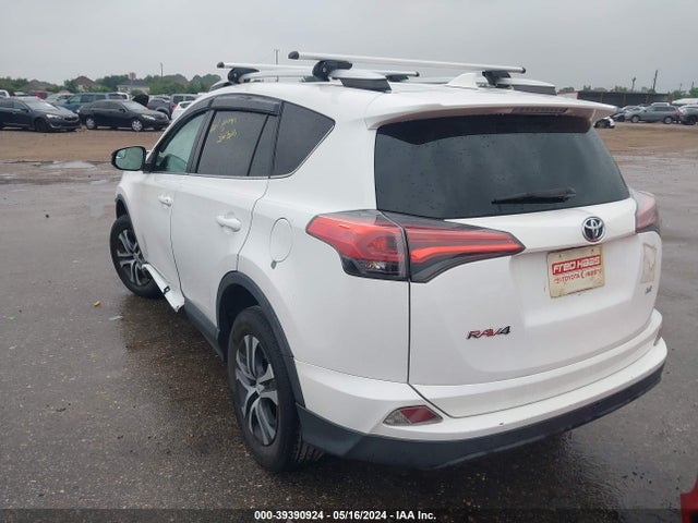 Toyota RAV4 LE 2016 2T3ZFREV2GW290780 Image 3