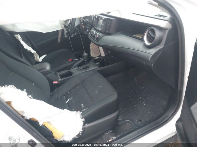 Toyota RAV4 LE 2016 2T3ZFREV2GW290780 Image 5