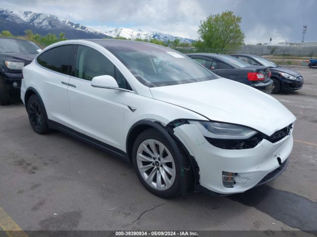 Продаж на аукціоні авто 2017 Tesla Model X 100d/75d/90d, vin: 5YJXCBE21HF066503, номер лоту: 39390934