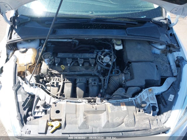 Ford FOCUS S 2018 1FADP3E26JL313231 Image 10