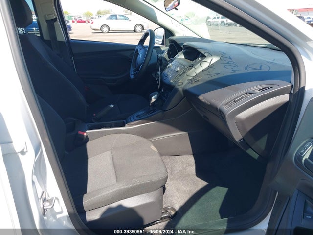 Ford FOCUS S 2018 1FADP3E26JL313231 Image 5
