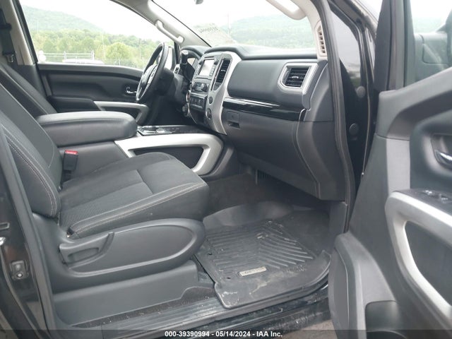 Nissan TITAN SV 2018 1N6AA1E54JN530341 Image 5
