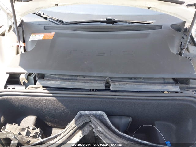 Tesla Model S 60/70/75/85 2016 5YJSA1E15GF148332 Image 10