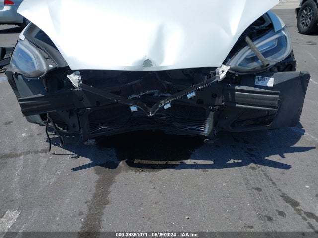 Tesla Model S 60/70/75/85 2016 5YJSA1E15GF148332 Image 13