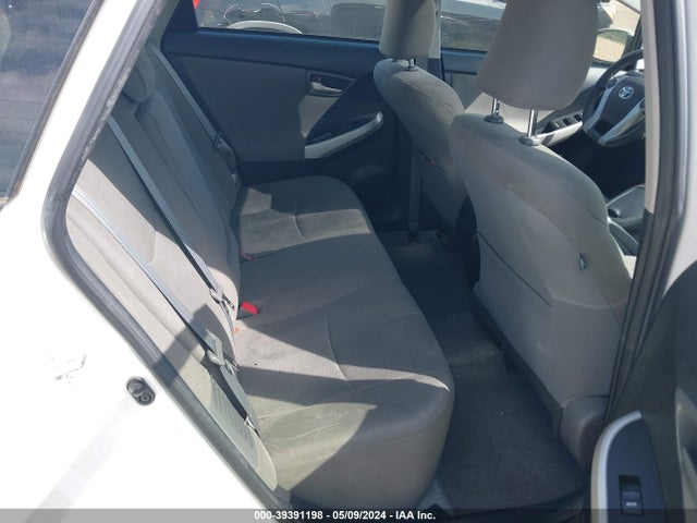 Toyota Prius Three 2015 JTDKN3DU7F1931848 Image 8