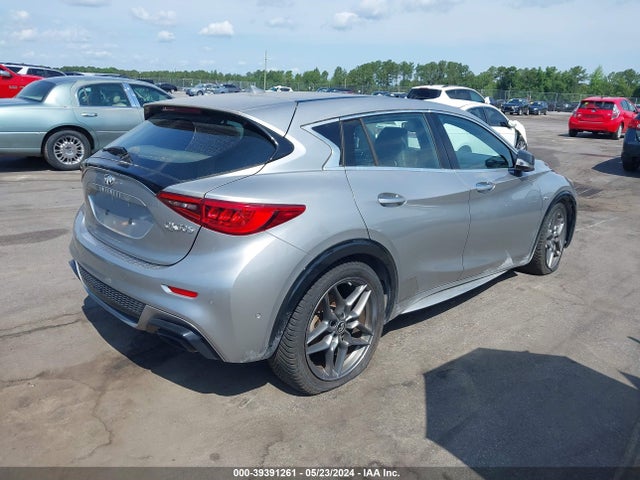 SJKCH5CP9HA025574 Infiniti Qx30 Sport