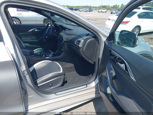 SJKCH5CP9HA025574 Infiniti Qx30 Sport