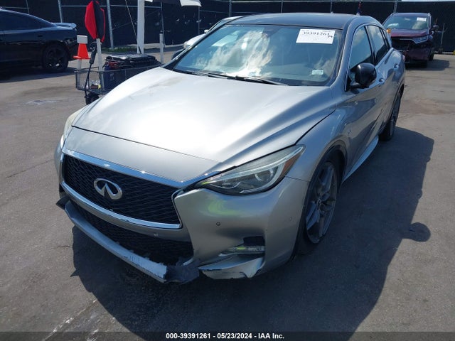 SJKCH5CP9HA025574 Infiniti Qx30 Sport