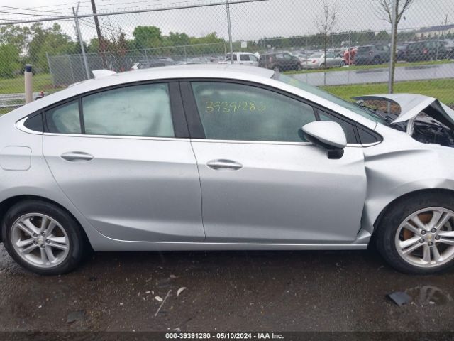 1G1BE5SM0H7165727 Chevrolet Cruze Lt Auto
