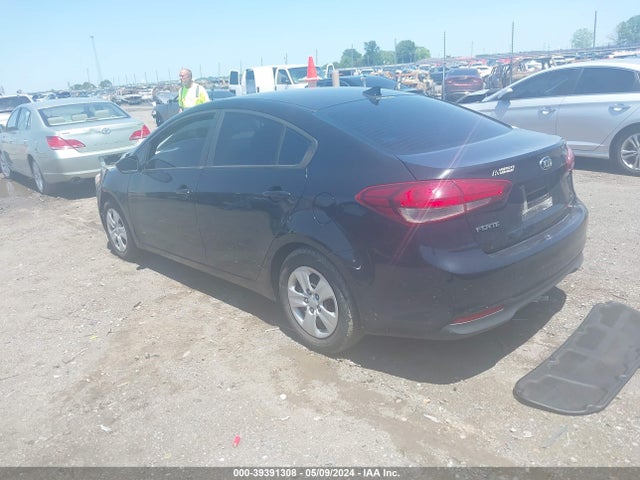 KIA FORTE LX 2017 3KPFK4A78HE065706 Image 3