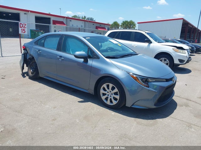 Toyota COROLLA LE 2020 5YFEPRAE4LP102976 головне зображення