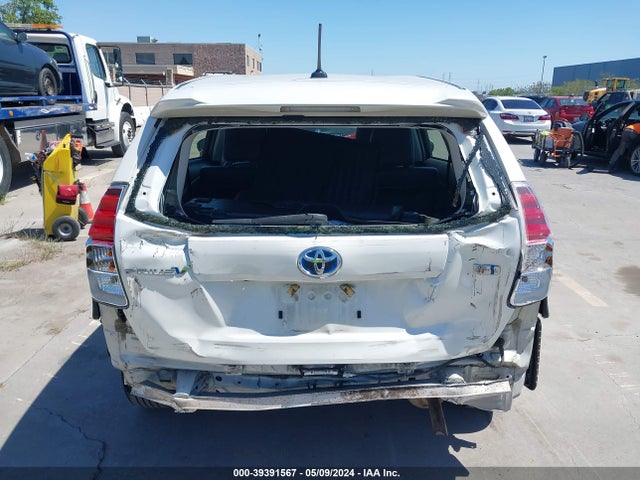 Toyota Prius V Four 2017 JTDZN3EU2HJ056467 Image 17