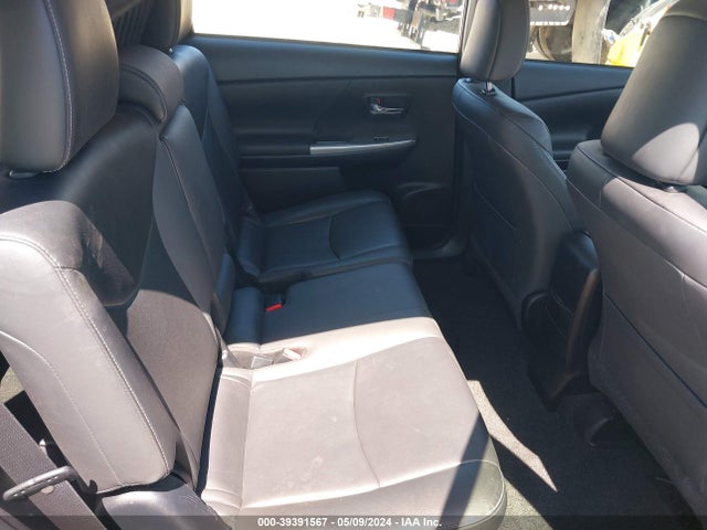 Toyota Prius V Four 2017 JTDZN3EU2HJ056467 Image 8