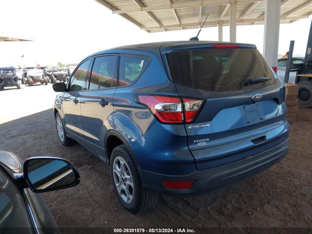 Продажа на аукционе авто 2018 Ford Escape S, vin: 1FMCU0F75JUA24421, номер лота: 39391579