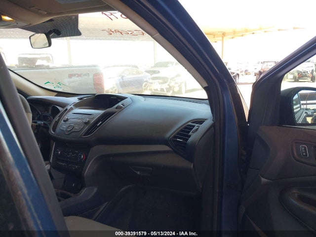 Продажа на аукционе авто 2018 Ford Escape S, vin: 1FMCU0F75JUA24421, номер лота: 39391579