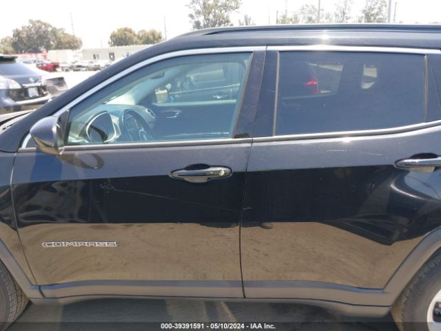 3C4NJCBB0JT466468 Jeep Compass Latitude Fwd