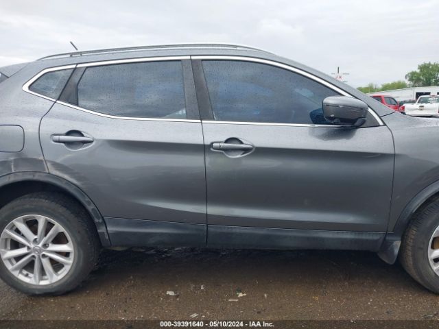 JN1BJ1CPXJW106915 Nissan Rogue Sport Sv