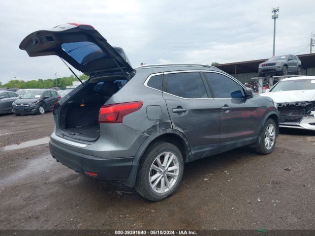 JN1BJ1CPXJW106915 Nissan Rogue Sport Sv