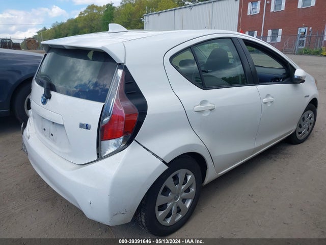 Toyota Prius C Two 2016 JTDKDTB36G1139172 Image 4