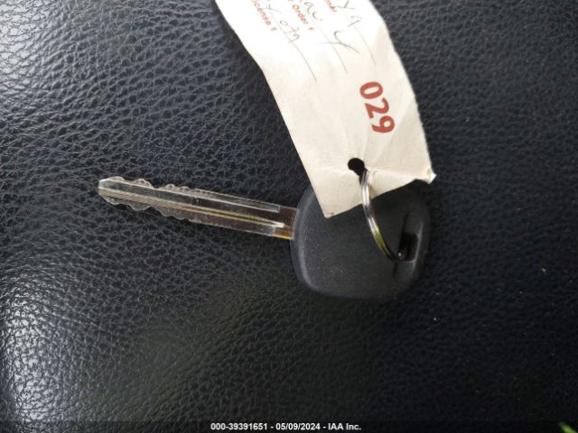 JTMZFREV9HJ125308 Toyota RAV4 LE