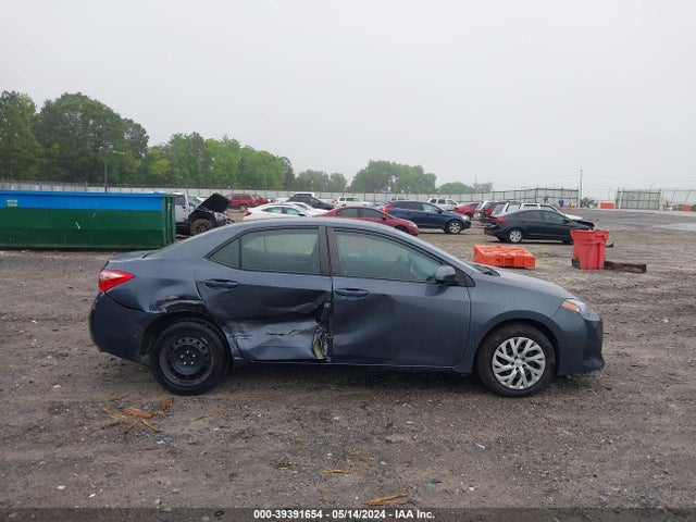 Toyota COROLLA LE 2017 5YFBURHE7HP718003 Image 13