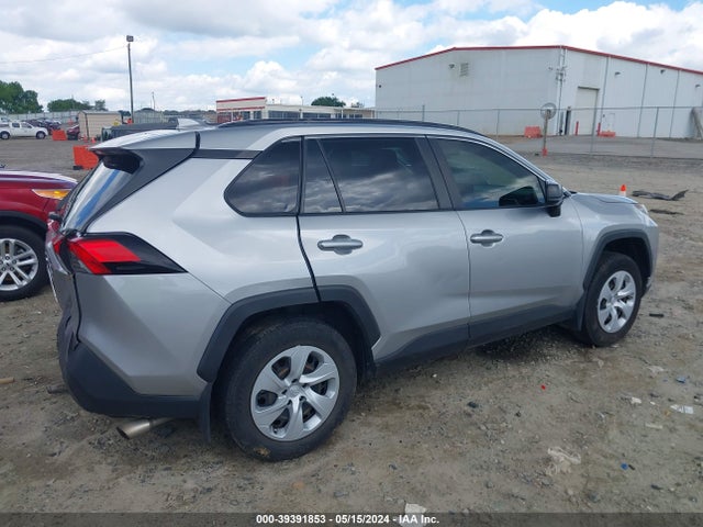 Toyota RAV4 LE 2019 JTMH1RFV7KJ007970 Image 4