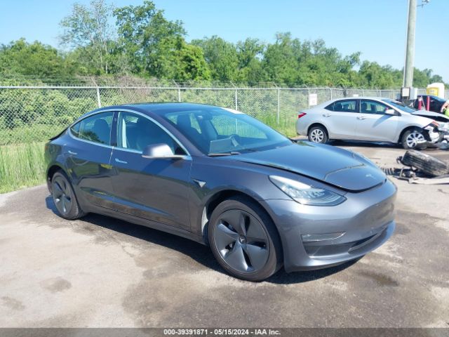 39391871 :رقم المزاد ، 5YJ3E1EB1KF481315 vin ، 2019 Tesla Model 3 Long Range/performance مزاد بيع