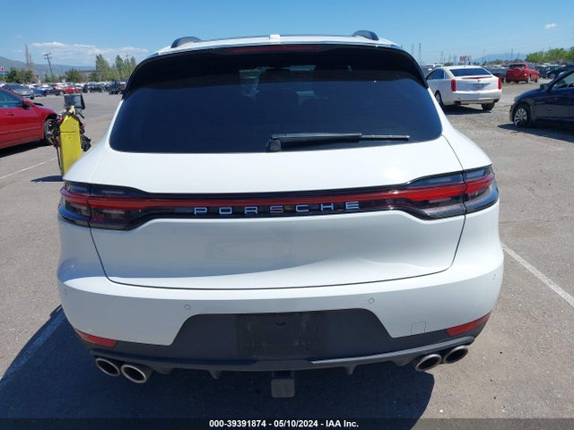 Porsche Macan 2019 WP1AA2A58KLB07353 Image 17