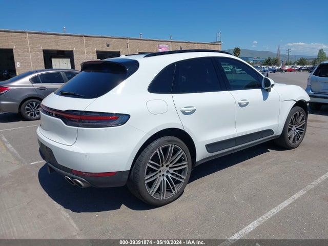 2019 PORSCHE MACAN WP1AA2A58KLB07353 Photo 3