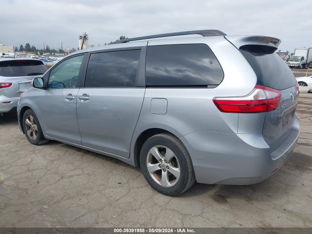 Toyota Sienna Le 8 Passenger 2015 5TDKK3DC1FS591082 Image 3