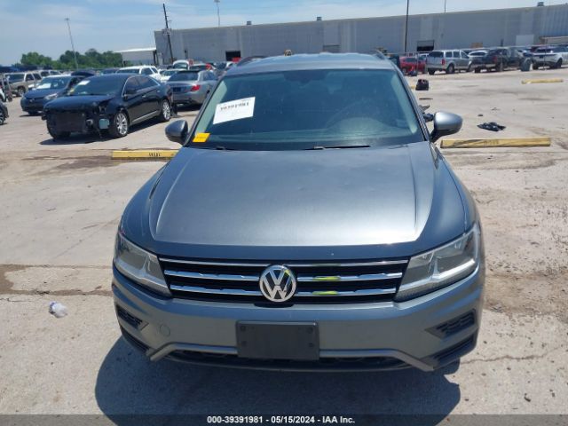 3VV3B7AX1JM049039 Volkswagen Tiguan 2.0t Se/2.0t Sel