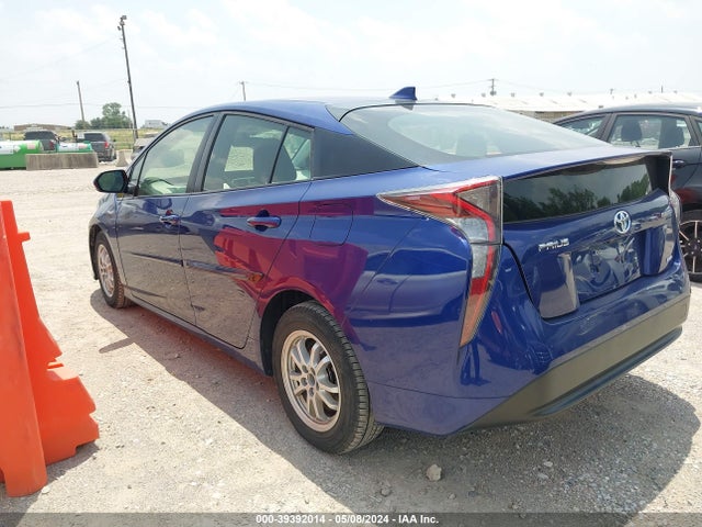 Toyota Prius Two Eco 2018 JTDKARFU8J3548994 Image 3