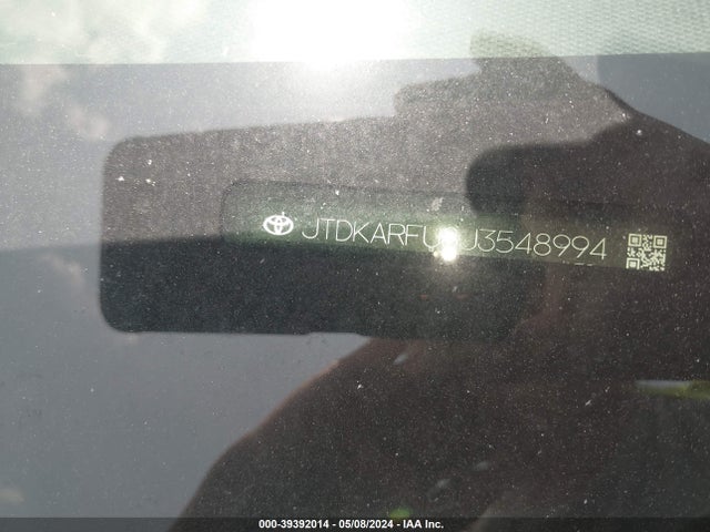 Toyota Prius Two Eco 2018 JTDKARFU8J3548994 Image 9