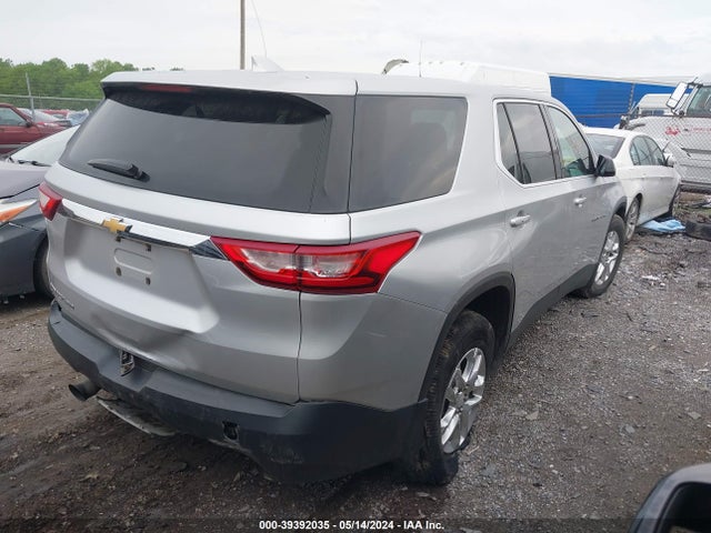 Chevrolet Traverse Ls 2019 1GNEVFKWXKJ268523 Image 4