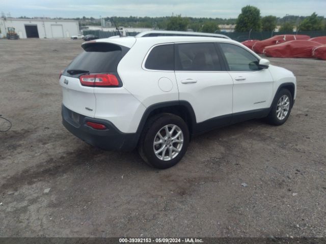 1C4PJLCBXFW663060 Jeep Cherokee Latitude
