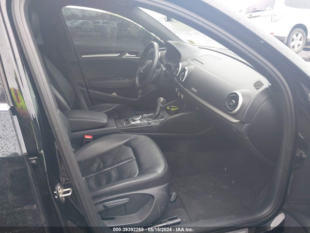 WAUBEGFF3KA108881 Audi A3 45 Premium