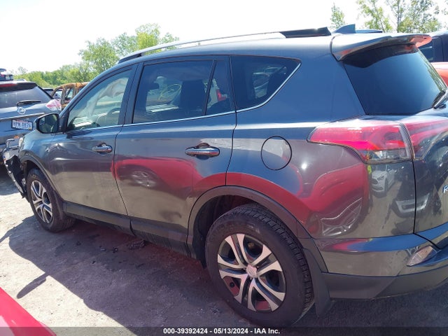 Toyota RAV4 LE 2017 JTMBFREV5HJ131334 Image 14