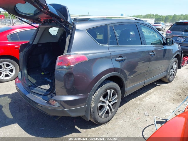 Toyota RAV4 LE 2017 JTMBFREV5HJ131334 Image 4