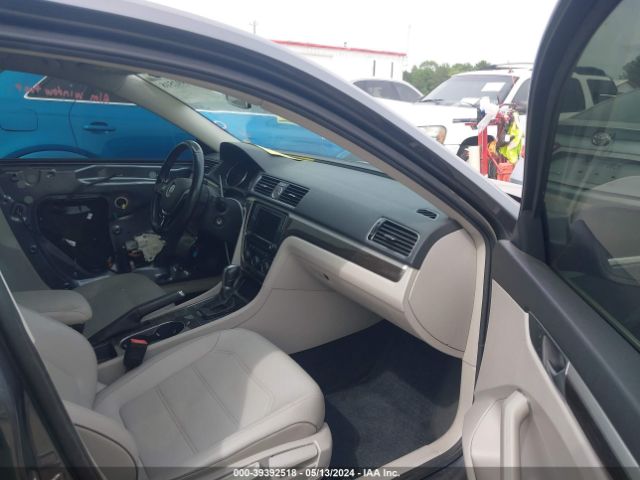 1VWBS7A3XGC017849 Volkswagen Passat 1.8t Se
