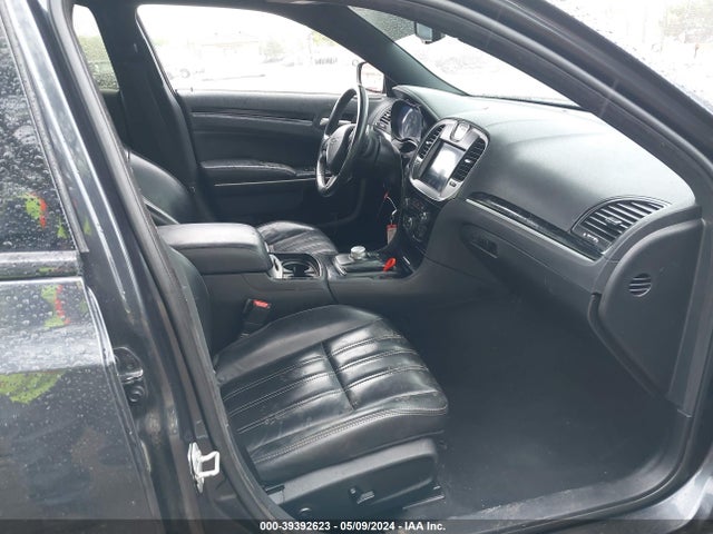 Chrysler 300 2019 2C3CCABG9KH559585 Image 5