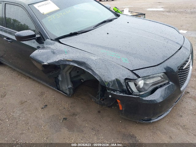 Chrysler 300 2019 2C3CCABG9KH559585 Image 6