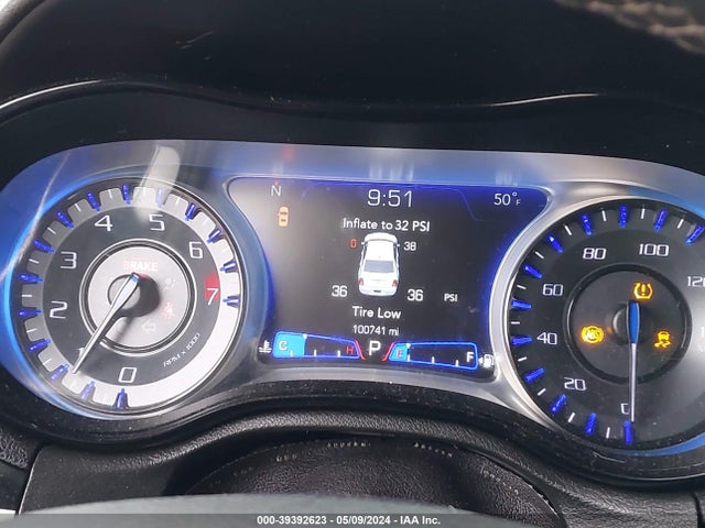 Chrysler 300 2019 2C3CCABG9KH559585 Image 7