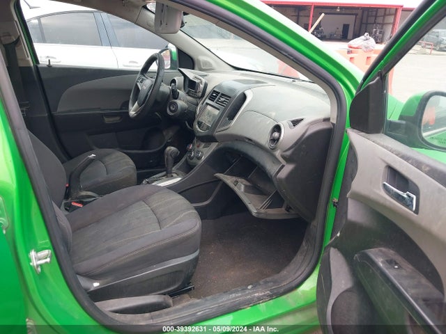 Chevrolet Sonic Lt Auto 2015 1G1JC6SB1F4143322 Image 5