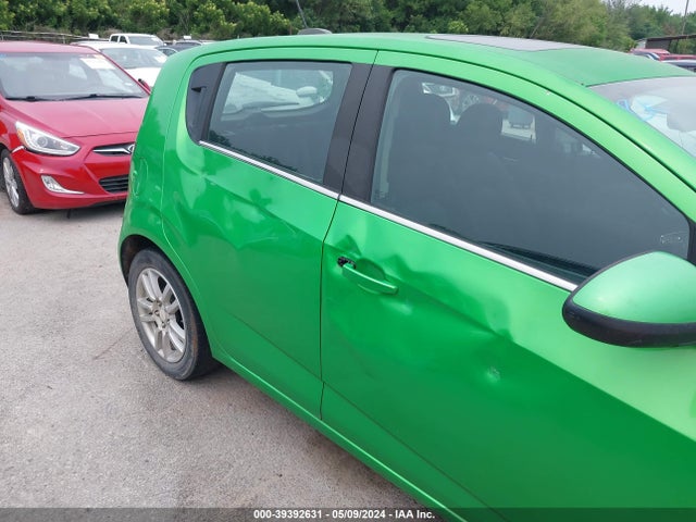 Chevrolet Sonic Lt Auto 2015 1G1JC6SB1F4143322 Image 6