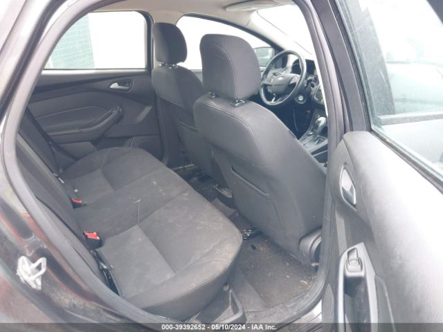1FADP3F20FL333870 Ford FOCUS SE