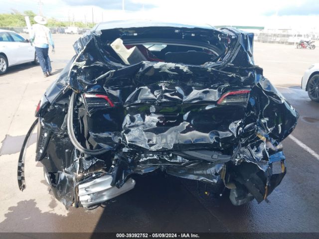 7SAYGDED1RF052692 Tesla Model Y Rwd