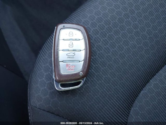 KMHD84LF8HU273639 Hyundai Elantra Value Edition