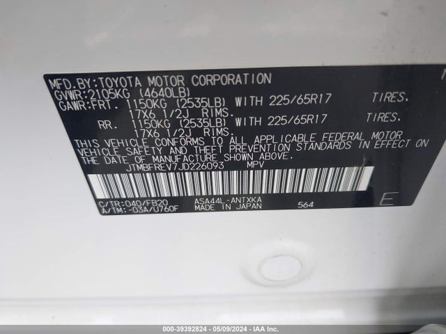 Toyota RAV4 LE 2018 JTMBFREV7JD226093 Image 9