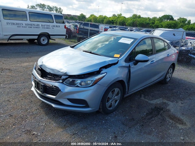 Chevrolet Cruze Ls Auto 2017 1G1BC5SM7H7232863 Image 2